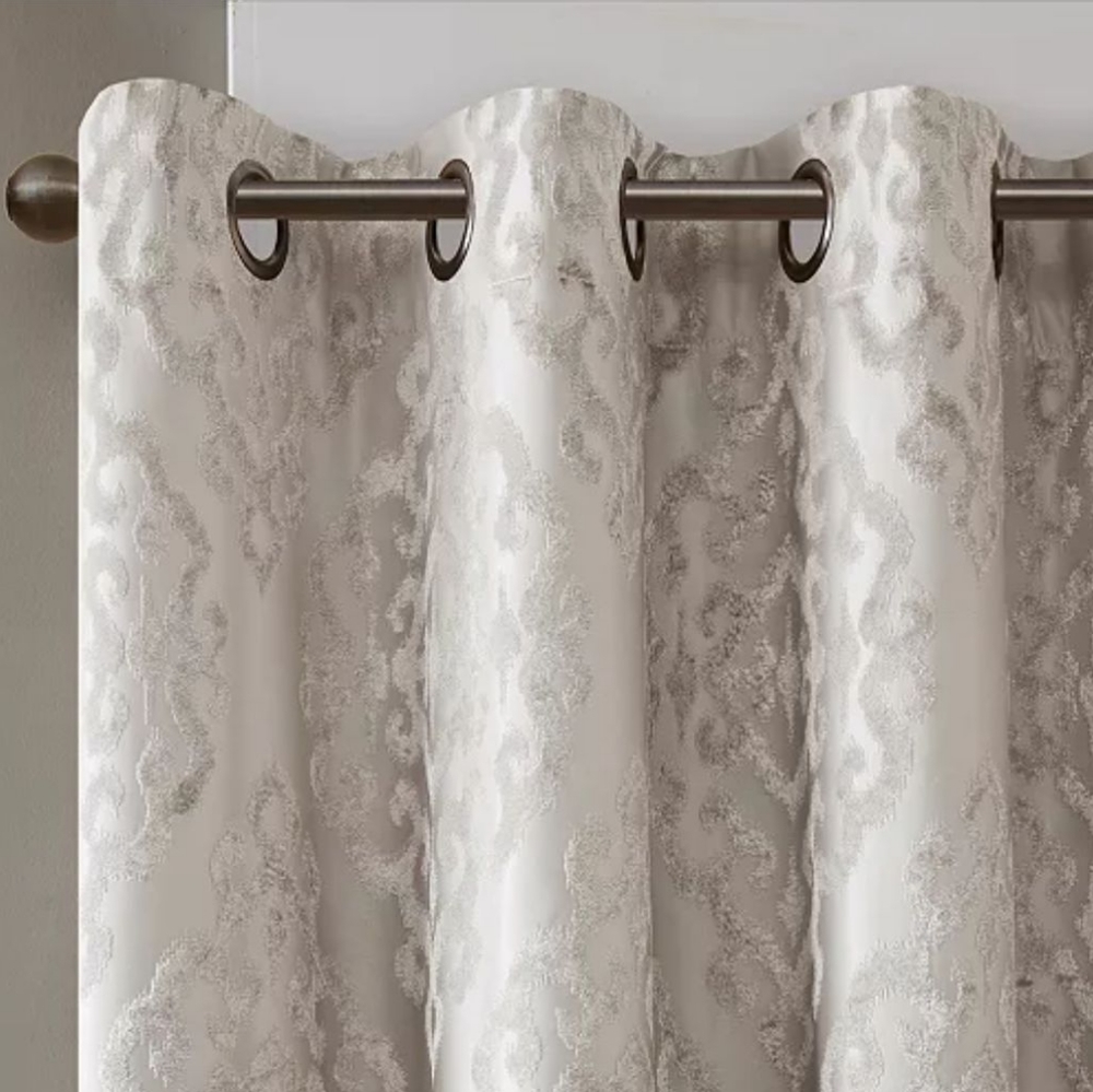 SunSmartMirage 50" x 84" Damask Total Blackout Cu